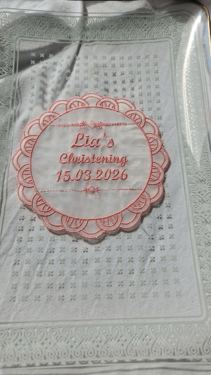 Invitații brodate